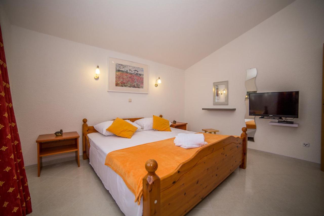 Apartman Bangel 로크바 로고즈니차 외부 사진